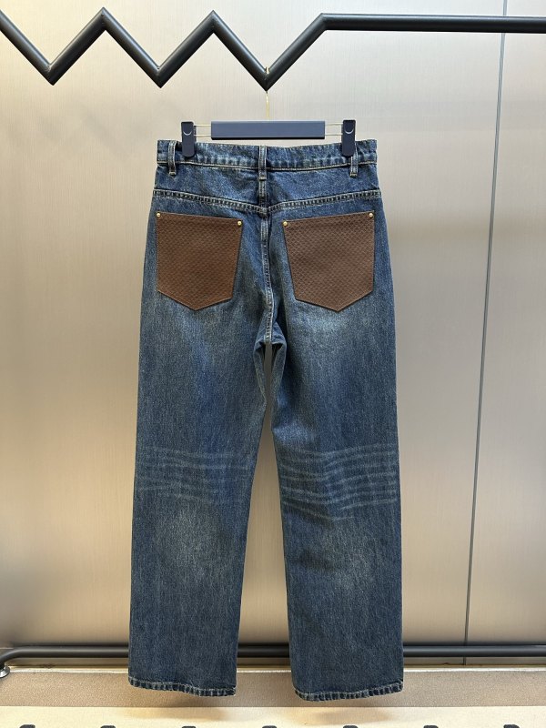 Louis Vuitton Fashion Retro Leather Pocket Washed Casual Jeans