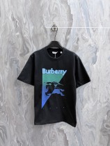 Burberry 26SS Fashion Warhorse Logo Printed T-shirt Couple Casual Versatile Short Sleeve Burberry 26SS Fashion Warhorse Logo Printed T-shirt Couple Casual Versatile Short Sleeve