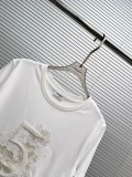 Chanel Fashion Embroidered Flower Round Neck T-shirt  Women's Casual Versatile Short Sleeves