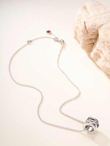 Bvlgari Fashion Versatile Rivet Necklace