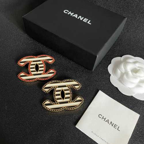 Chanel New Classic Versatile CC Diamond Set Brooch