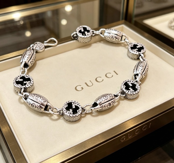 Gucci Couple Classic Retro Hollow Double G Bracelet