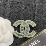 Chanel Fashion Versatile Green Glass Water Diamond CC Brooch