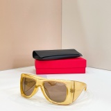 Yves Saint Laurent Fashion Retro Square Sunglasses Glasses Size: 63-20-130