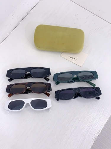 Gucci Fashion Versatile Square Sunglasses Glasses Size: 53-17-140