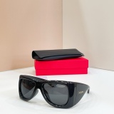 Yves Saint Laurent Fashion Retro Square Sunglasses Glasses Size: 63-20-130