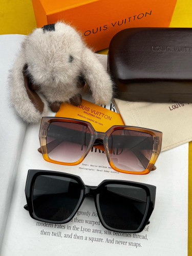 Louis Vuitton Fashion Square Frame Sunglasses Glasses