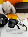 Louis Vuitton Fashion Square Frame Sunglasses Glasses