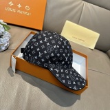 Louis Vuitton Classic Full Logo Duck Tongue Hat Couple Versatile Baseball Hat 56CM