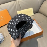 Louis Vuitton Classic Full Logo Duck Tongue Hat Couple Versatile Baseball Hat 56CM