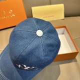 Louis Vuitton Classic Embroidered Logo Duck Tongue Hat Couple Versatile Baseball Hat 56CM