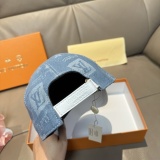 Louis Vuitton Classic Leather Cowboy Duck Tongue Hat Couple Versatile Baseball Hat 56CM