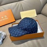 Louis Vuitton Classic Full Logo Duck Tongue Hat Couple Versatile Baseball Hat 56CM