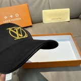 Louis Vuitton Classic Embroidered Logo Duck Tongue Hat Couple Versatile Baseball Hat 56CM