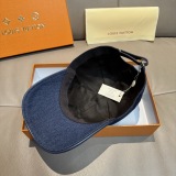 Louis Vuitton Classic Embroidered Logo Duck Tongue Hat Couple Versatile Baseball Hat 56CM