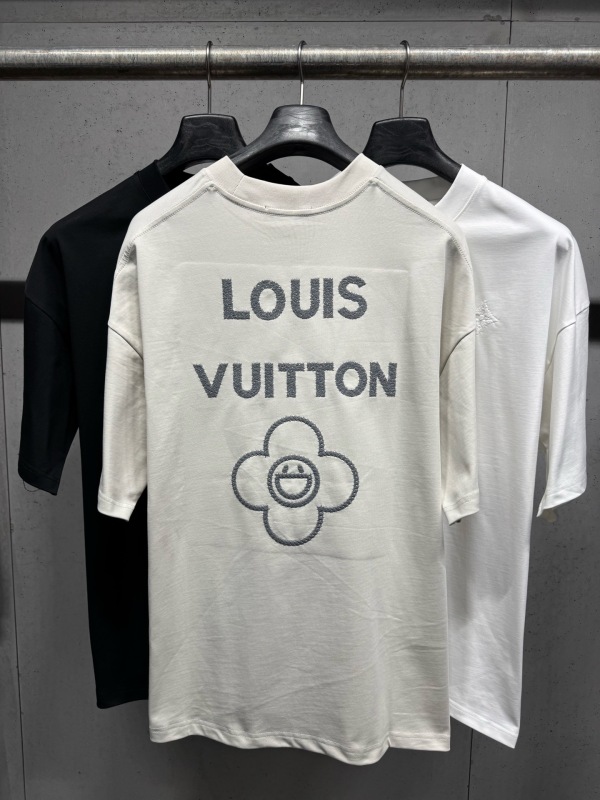 Louis Vuitton 26SS Classic Embroidered Logo T-shirt Unisex Loose Casual Short Sleeve