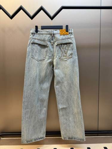 Louis Vuitton New Classic Embroidered Logo Straight leg Washed Jeans