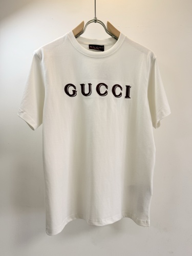 Gucci Classic Embroidered Logo Round Neck Short Sleeve Couple Casual Loose T-shirt