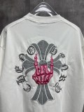 Chrome Hearts 26SS Hip Hop Embroidered Skeleton Hand Cross T-shirt Unisex Casual Versatile Short Sleeve