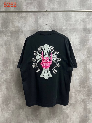 Chrome Hearts 26SS Hip Hop Embroidered Skeleton Hand Cross T-shirt Unisex Casual Versatile Short Sleeve