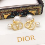 Dior Fashion Versatile Pearl Star Earrings