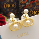 Dior Fashion Versatile CD Pearl Earrings