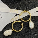 Dior New Fashion Versatile CD Pearl Earrings