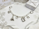 Dior Classic Fashion Versatile Paris Landmark Theme Pearl Pendant