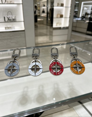 Dior Classic Fashion Versatile Star Compass Keychain