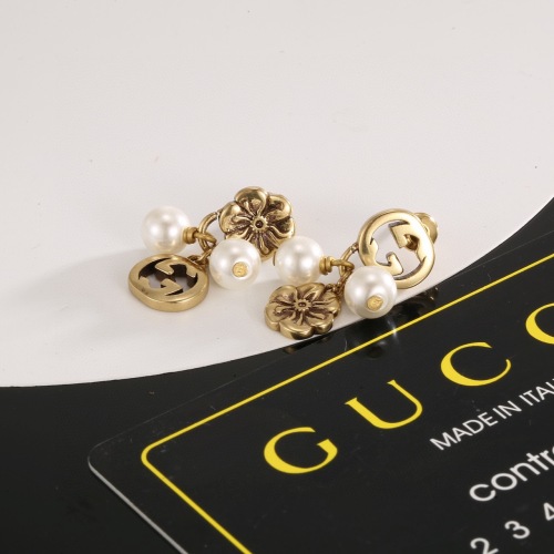 Gucci Classic Logo Pearl Asymmetric Retro Earrings