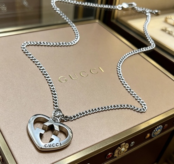 Gucci 2026 Couple Fashion Retro Love GG Pendant Necklace 60CM