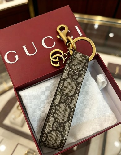 Gucci 2026 Fashion Retro GG Vintage Flower Keychain