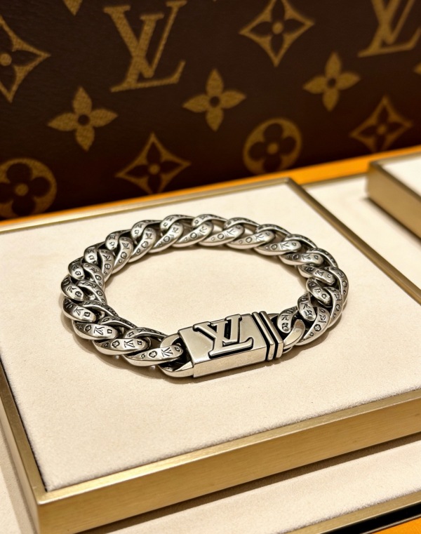 Louis Vuitton Couple Fashion Retro Punk Cuban Chain Bracelet