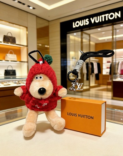 Louis Vuitton Couple Fashion Versatile Headmaster Dog Plush Pendant Keychain 