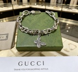 Gucci Couple Fashion Versatile Retro Double G Butterfly Pendant Bracelet