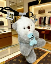 Louis Vuitton Couple Fashion Versatile Cute Sea Otter Pendant Keychain