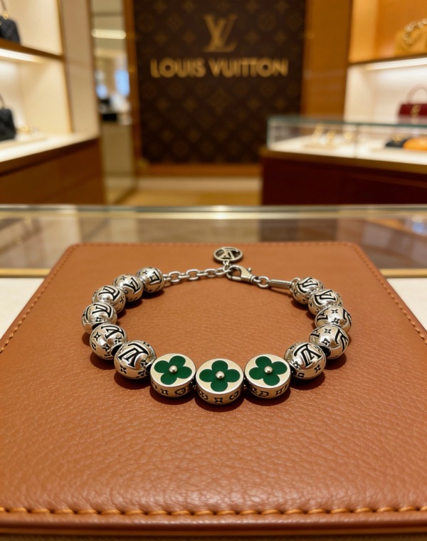 Louis Vuitton Couple Fashion Retro Punk Logo Bead Bracelet