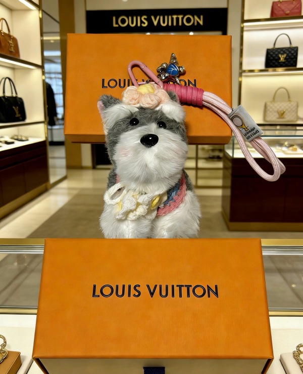 Louis Vuitton Couple Fashion Versatile Cute Schnauzer Pendant Keychain