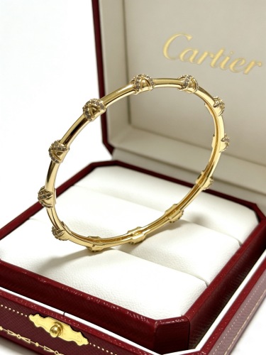 Cartier Classic Fashion Versatile Diamond Bracelet