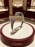 Cartier Classic Fashion Retro Diamond Set Leopard Head Bracelet