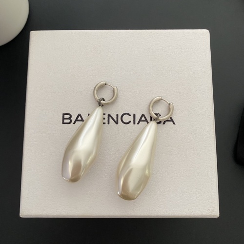 Balenciaga New Classic Fashion Pearl Earrings