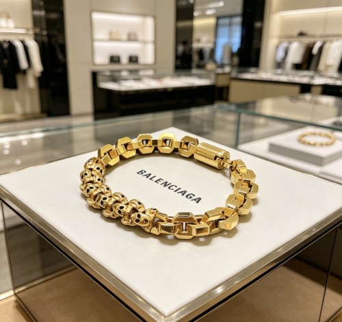 Balenciaga Fashion Personalized Skeleton Splicing Hexagonal Bracelet