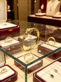 Cartier Classic Fashion Retro Diamond Set Leopard Head Bracelet