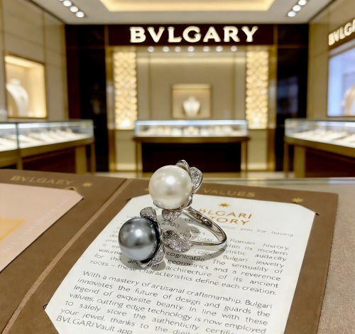 Bvlgari Personalized Fashion Versatile Double Pearl Diamond Set Ring
