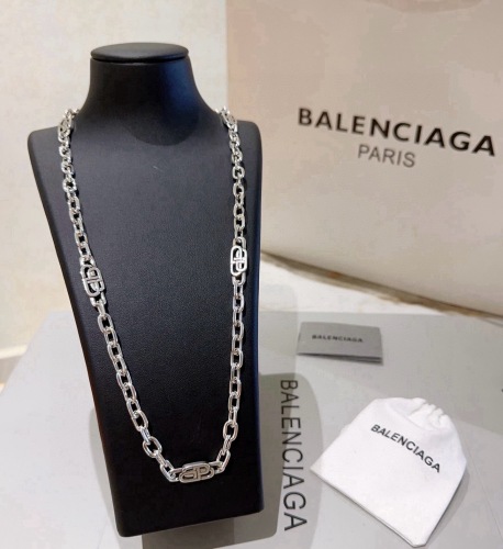 Balenciaga Hip Hop Retro Versatile BB Necklace