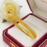 Cartier New Classic Fashion Versatile Riveted Bracelet 17