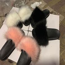 1071939 New arrival 2021 Korean Faux Fur Fluffy Slides Summer Slippers