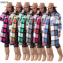 Best Seller Fashion Trendy Wholesale Winter Warm Long Sleeves Plaid Tops Long Knitted Coat Women Coat