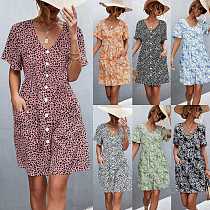 2022 spring and summer new hot short sleeve V-neck buttons pocket printed dress for women