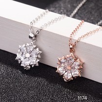 Eight Star necklace pendant Rose gold clavicle chain